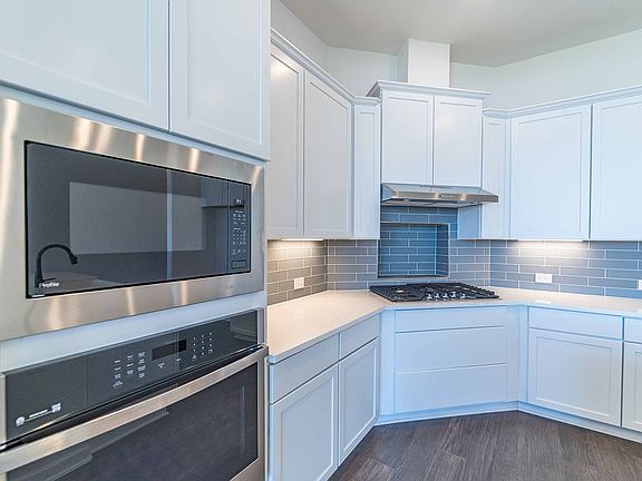 7th image of this home