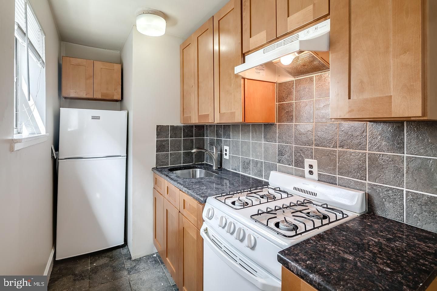 1737 South St #3, Philadelphia, PA 19146 | Zillow
