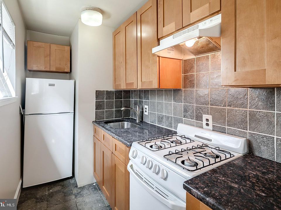 1st image of 1737 South St #3