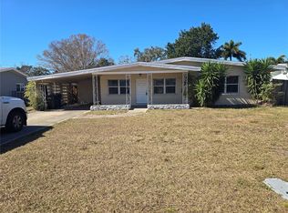 711 9th St NW, Largo, FL 33770