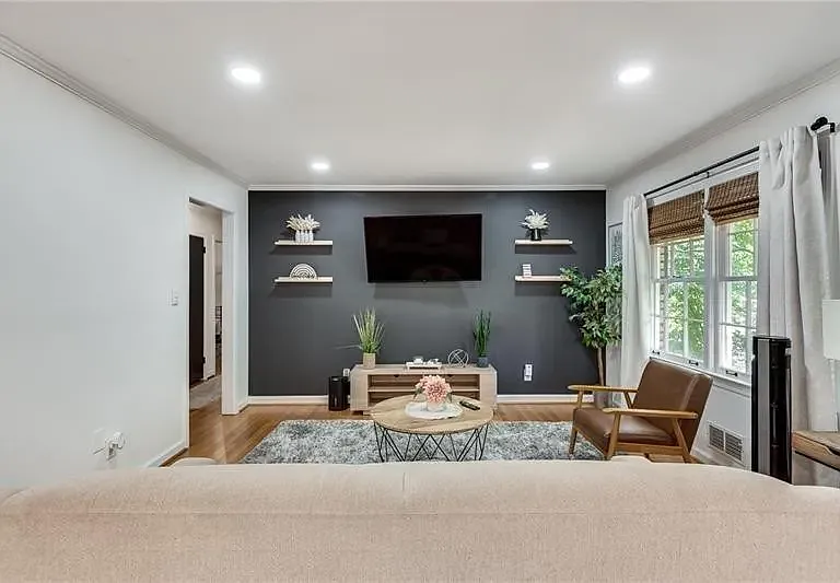 3839 Redbud Ct SE — Photo 8