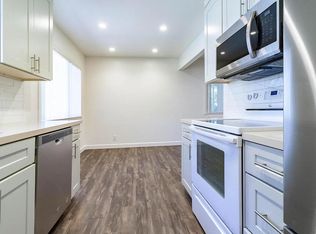 465 Calderon Ave #EA8F4BEFD, Mountain View, CA 94041