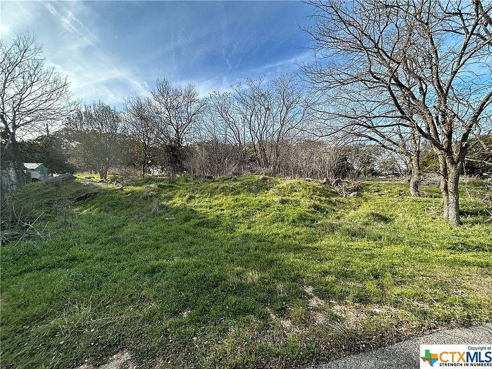 1st image of 5 Cottontail Dr