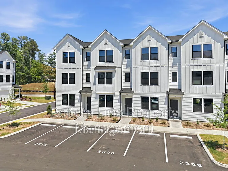 2308 Oakwood Meadows Ct — Photo 3