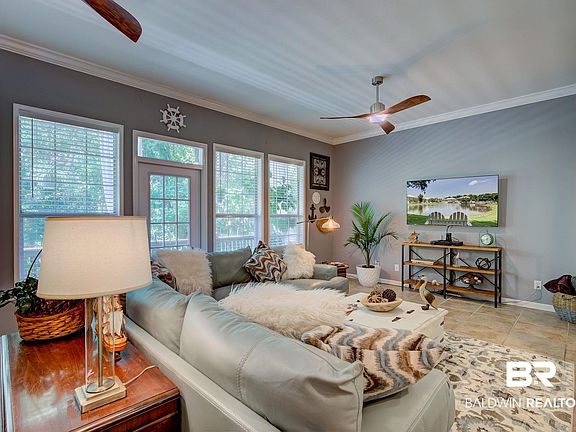 5th image of 4 Yacht Club Dr APT 78