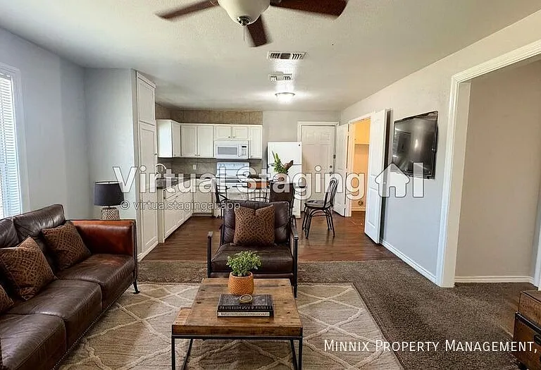 755 W Knox St #FS-1 — Photo 1