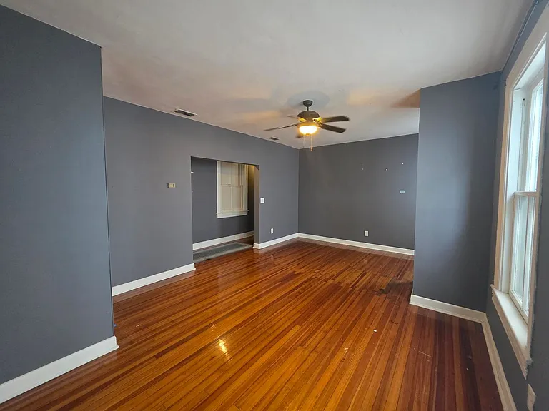 714 Redgate Ave #5 — Photo 6