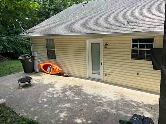 2nd image of 3839 North Ter APT B