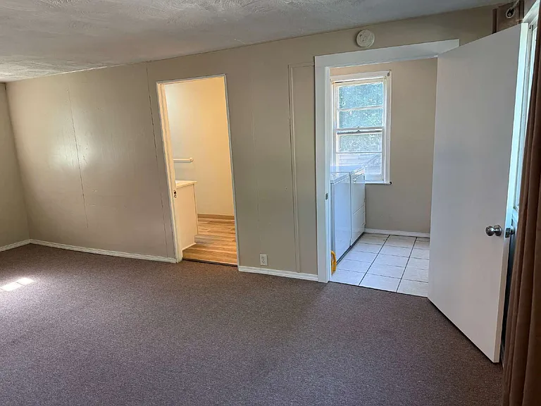 538 Spencer St NE #1 — Photo 12