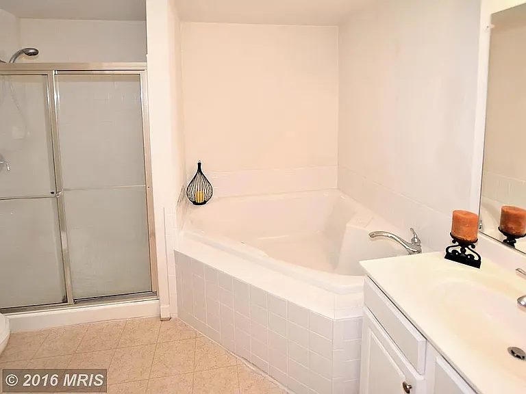 8023 Duck Pond Ter — Photo 20