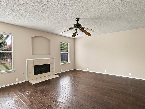 2nd image of 2133 Breanna Way