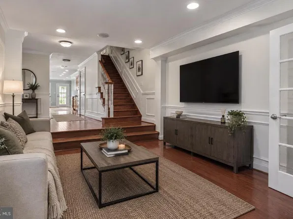 1933 Fleet St, Baltimore, MD 21231