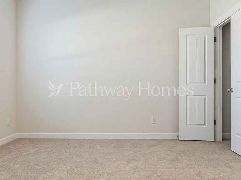 2327 Alberto Dr — Photo 4