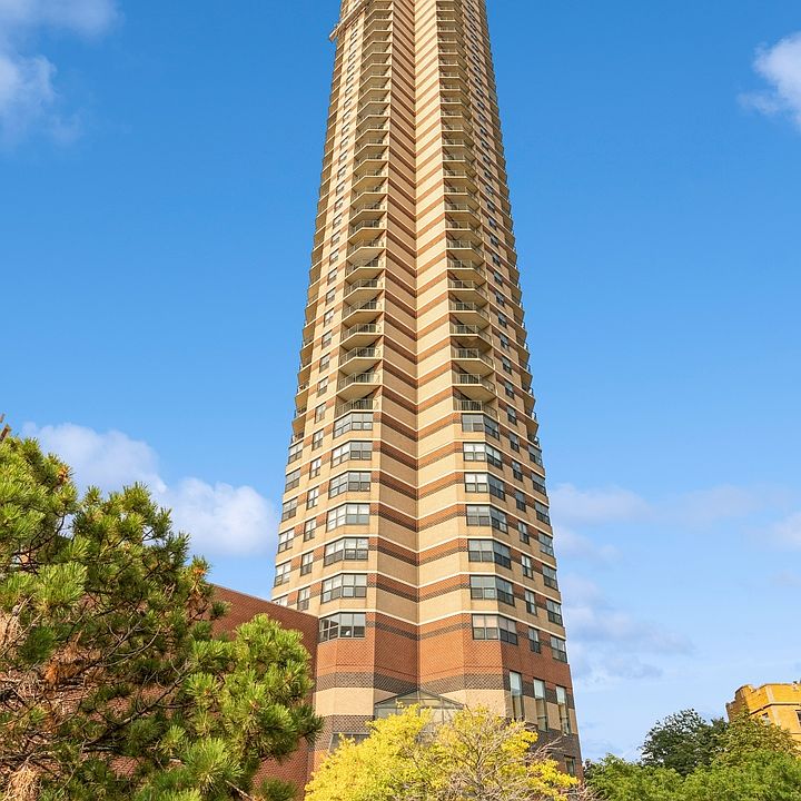 1st image of 3660 N Lake Shore Dr APT 3211