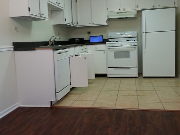 5th image of 615 Tralee Ct APT 2B