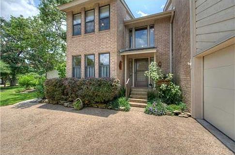 1st image of 9518 Topridge Dr APT 10