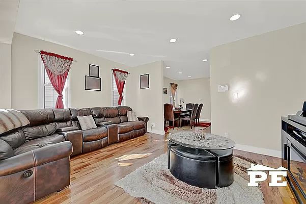 1st image of 104-20 188th St