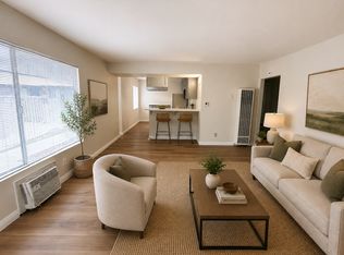 323 W 11th St APT 1, Upland, CA 91786