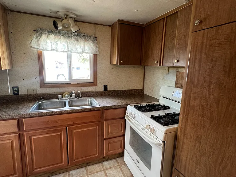 1565 Ray'S Rd #6A — Photo 1