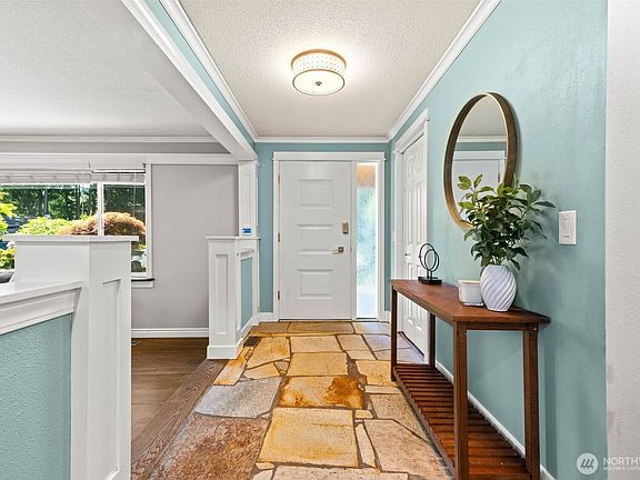 4th image of 8019 Shadywood Lane SW