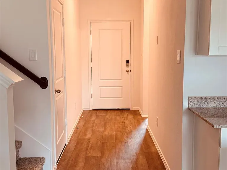 3019 Holland Lakes Dr S — Photo 20