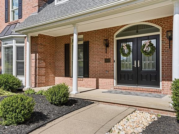 2nd image of 5003 Old Orchard Ln
