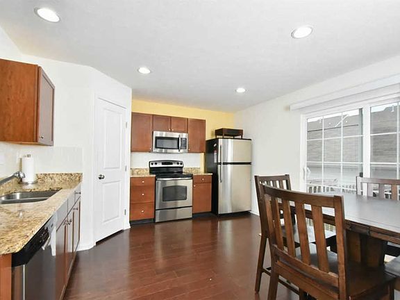 2nd image of 2344 Aristocracy Cir
