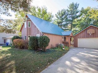 430 Norris Ct, Waterloo, IA 50701