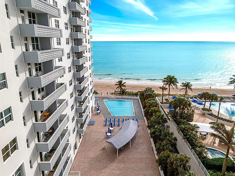 4250 Galt Ocean Dr #PHB — Photo 35
