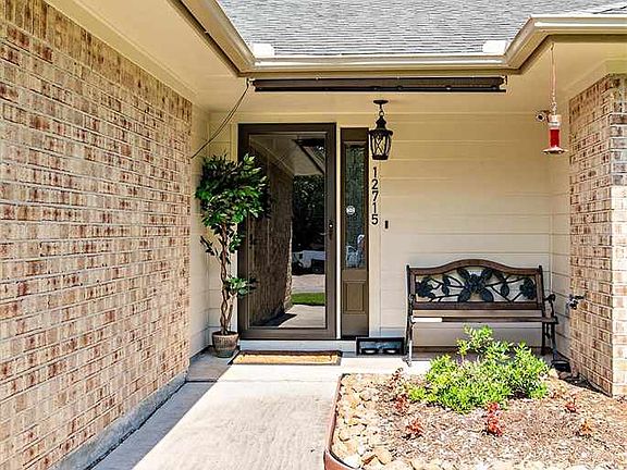 5th image of 12715 Tanoak Dr