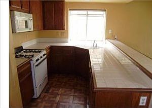 5th image of 712 La Bonita Ave