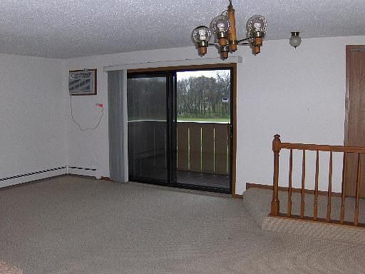 3rd image of 9 Cedar Ct APT 8
