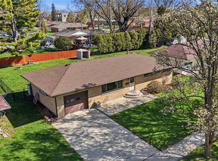 1325 Chelsea Rd, Troy, OH