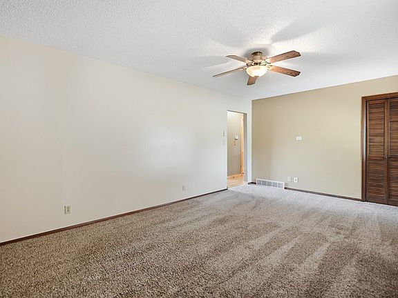 4th image of 503 S 5th St