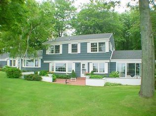 3661 Scenic Dr, Muskegon, MI 49445