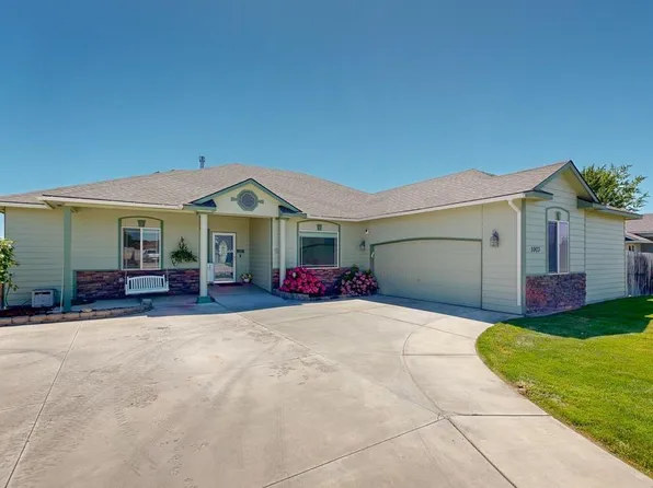 5903 Kilawea Dr, West Richland, WA 99353