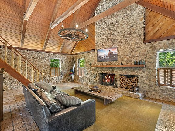 5th image of 11201 Wildlife Cir #A