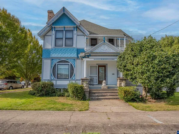 488 S 2nd St, Lebanon, OR 97355