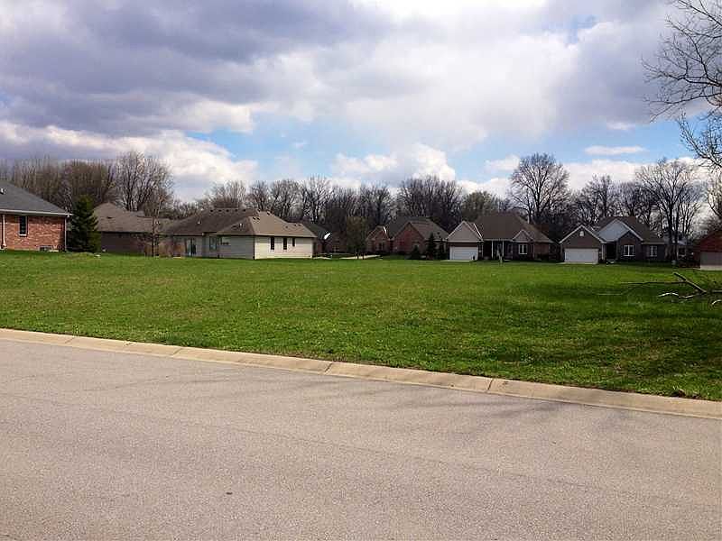 2nd image of 341 Connecticut Cir