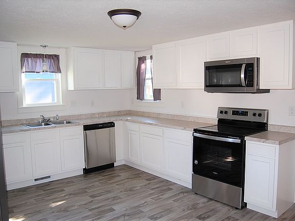 3rd image of 459 W North St