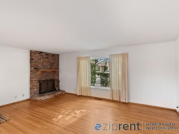 5th image of 1630 Lark Ave