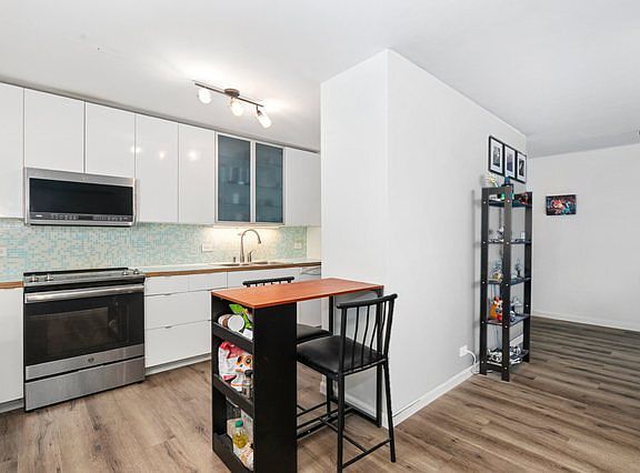 4th image of 4250 N Marine Dr APT 2130