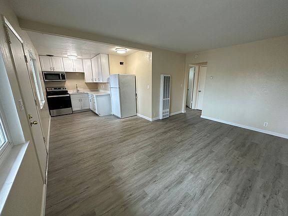 4th image of 2065 Jackson St #4