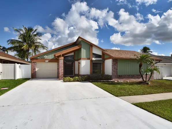 21518 Summertrace Cir, Boca Raton, FL 33428