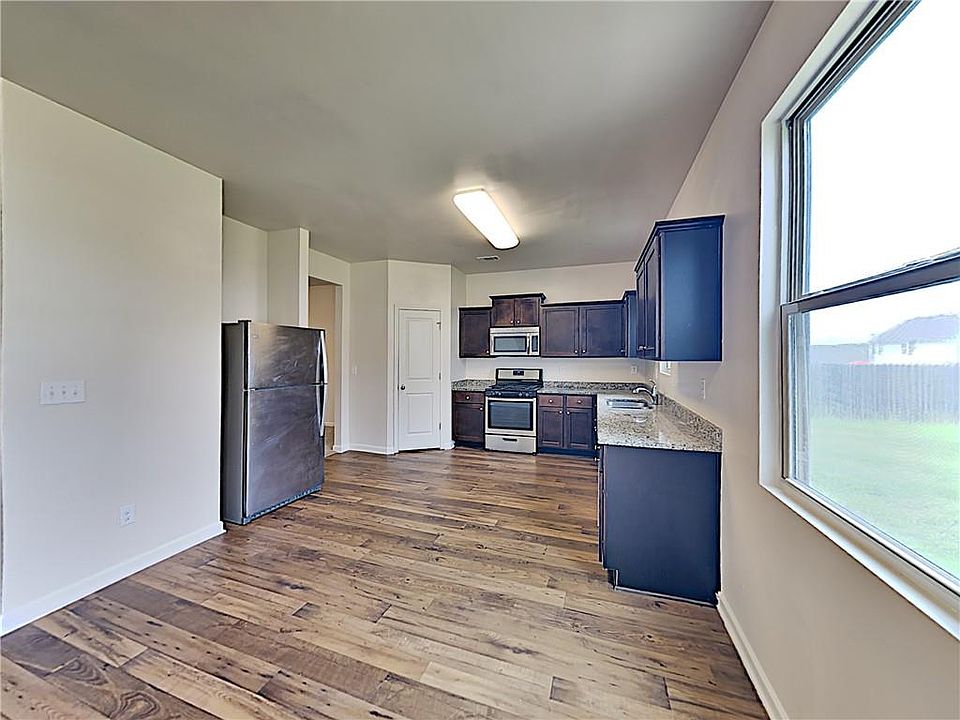 1st image of 3032 Avondale Blvd SE