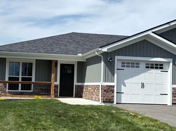 7615 Pea Ridge Rd #A, Hillsboro, OH 45133