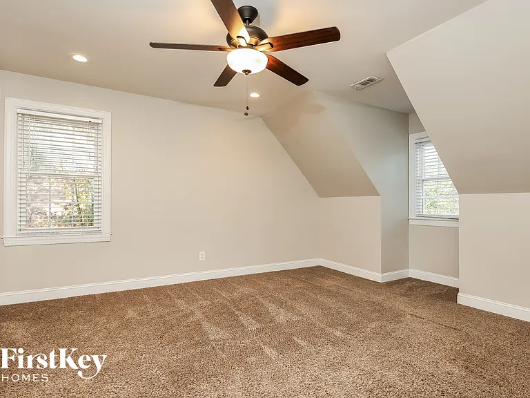218 Old Dominion Dr — Photo 11