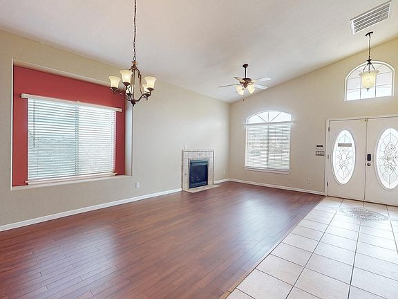 3rd image of 820 La Florida Dr