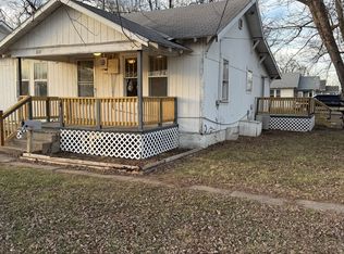 800 Walnut Ave, Osawatomie, KS 66064