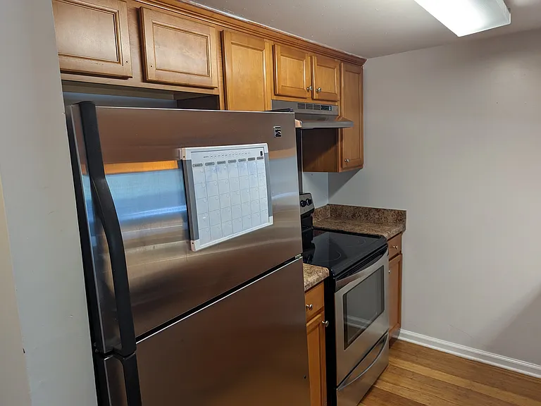 813 Harden St #2 — Photo 4